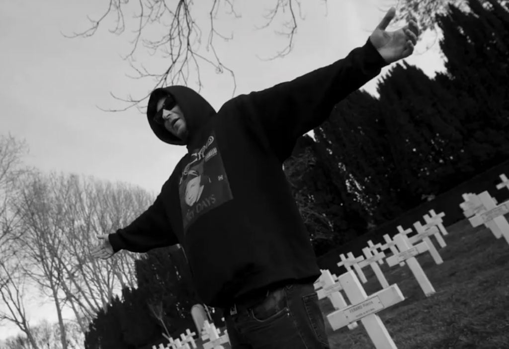 Sauveur Eloheem frappe fort avec “Kenny McCormick EP” : le rap brut et la plume reprennent le pouvoir